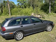 Müüa 2001 Volvo V40