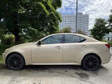 Lexus IS 220d 2008 / Mark Levinson