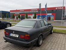 BMW E34 520ia