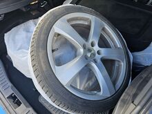 18" veljed 5x108 talverehvidega.