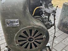 Elektrigeneraator AB-4-T/230-M
