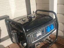 Elektrigeneraator  2700w