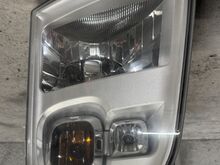 Передние фары Ford Transit MK7