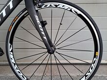 Scott Foil maanteeratas