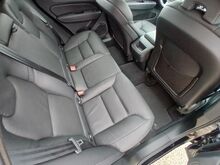 Volvo XC60 MOMENTUM 2.0D 145кВт 2022