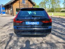 Volvo V90 Momentum 2.0 D 140кВт