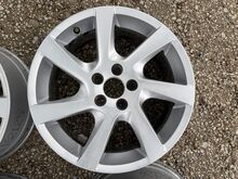 Оригинальные литые диски Volvo 17 дюймов