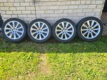 Volvo valuveljed 245/45R18 suverehvidega