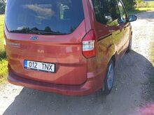 Ford Tourneo Courier Titanium 1.5 TDCi 70 kW 2019