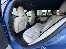 Volvo V60 Plug-In Hybrid AWD 2.4 D6 AWD 158kW