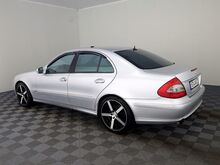 Мерседес-Бенц E 280