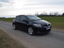 Toyota Auris 2,2d 130kw