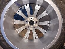 Audi A8 valuvelg R19 koos uue rehviga
