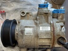 Компрессор кондиционера Audi A4/A6/VW Passat 2008