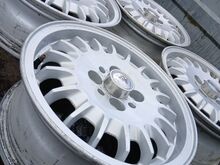 4x100 e30 veljed