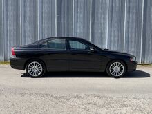 Volvo S60 Momentum 2.4 D5 120kW, РАССРОЧКА