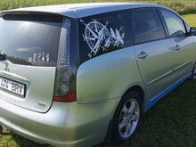Mitsubishi Grandis 2,0