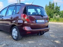 Toyota Corolla Verso 1,8 VVT-i 2003 a.