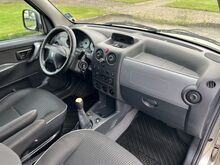 REG HINNAS Peugeot Partner 1,6 80kw, 181 740km