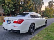 BMW 740 M-Pakett TwinTurbo 3.0 R6 240kW LS:160t km