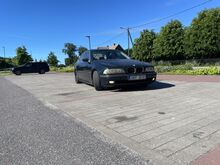 Bmw523i