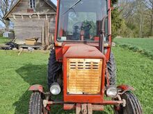 Traktor T-25