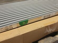 Audi q7 2007- 2014 õliradiaator Behr, UUS