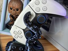 PS5 kontrolleri alus