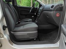 Ford Focus Trend 1.6 R6 74kW