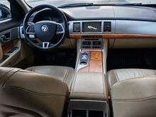 Jaguar XF Executive Facelift 2.2d 140кВт 2012г