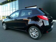 Mazda 2 1.3 63 кВт