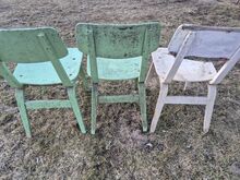 Деревянные стулья советских времён