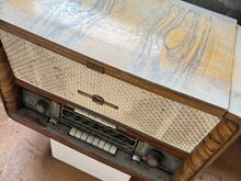 Vintage NSVL lampraadio-radiola koos plaadimängija