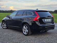 Volvo V60 Summum Twin Engine AWD 2.4 D6 162kW