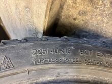 225/45R18