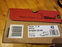 Sievi tööjalatsid .