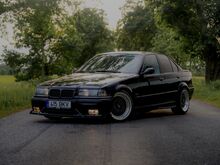 BMW E36 320i