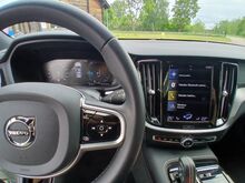 Volvo V60 T6 AWD R-DESIGN RECHARGE 2.0 257кВт