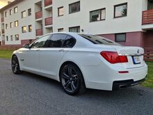 BMW 740 M-Pakett TwinTurbo 3.0 R6 240kW LS:160t km