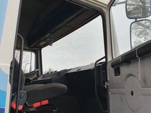 Volvo F10 puksiir/kraana