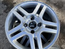 Продаются 4 шт. оригинальных литых дисков Ford.
