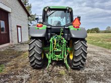 ТРАКТОР JOHN DEERE 6120M С ФРОНТАЛЬНЫМ ПОГРУЗЧИКОМ