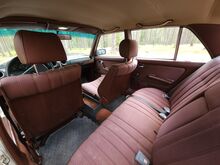 MERCEDES-BENZ 240 D (W123)