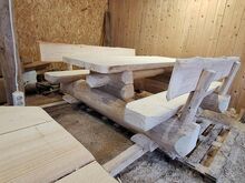 Бревенчатый садовый стол/скамейка со спинками