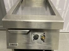 Võimas gaasil plaatgrill Zanussi 10kW 40x90x90cm