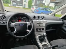 Ford Galaxy 1.8d 92kw 7-kohaline manuaal