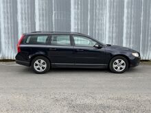 Volvo V70 Momentum 2.0D 100kW, JÄRELMAKS!