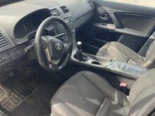 Avariiline Toyota Avensis T27 1.8b manuaal 2010a.