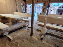 Скамья из бревна