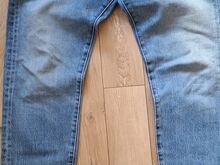 Джинсы Levi's